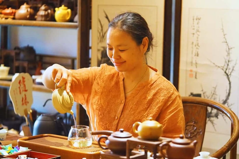 Beijing：Summer Palace & Tea or Calligraphy Experience Tour - Summer Palace morning: imperial gardens, lakes, and guided viewpoints