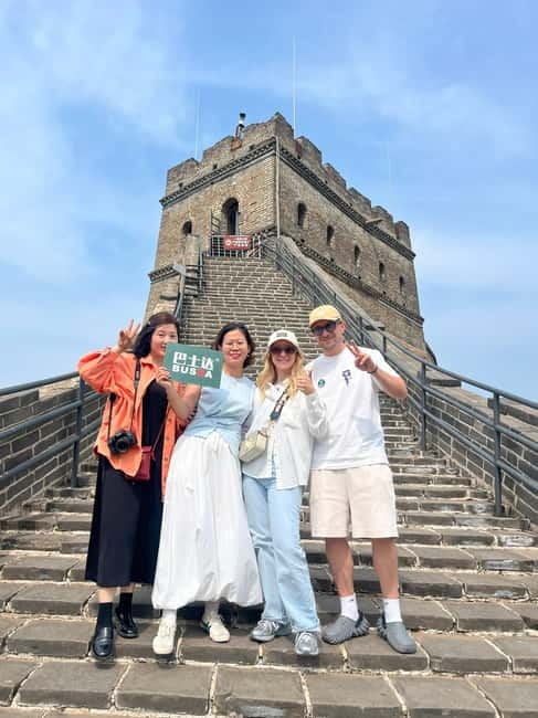 BusDa: Ancient Remnant of the Badaling Great Wall Day Tour - Meeting point and pickup: get on the right bus, first try