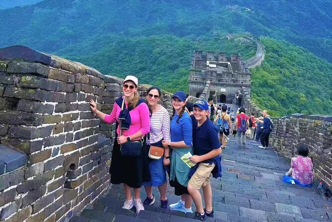 Busda-Mutianyu Great Wall&Dingling Tomb Full-Day Bus/Private Tour - The guide experience: Jackie Chan, Christina, and why it matters