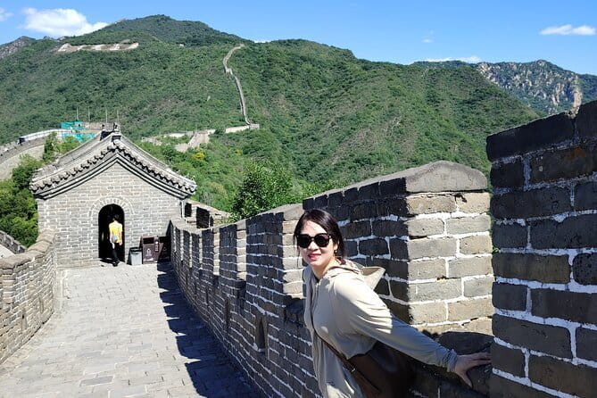 BusDa-Private Day Tours: Forbidden City & Mutianyu Great Wall - Guide style: why English support makes a real difference