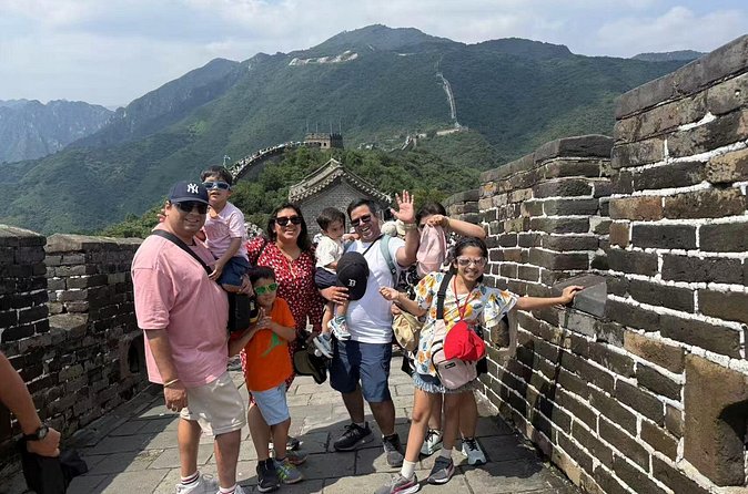 BusDa-Private Mutianyu Great Wall Trip with English Guide - Getting in and out of the Great Wall area without payment headaches