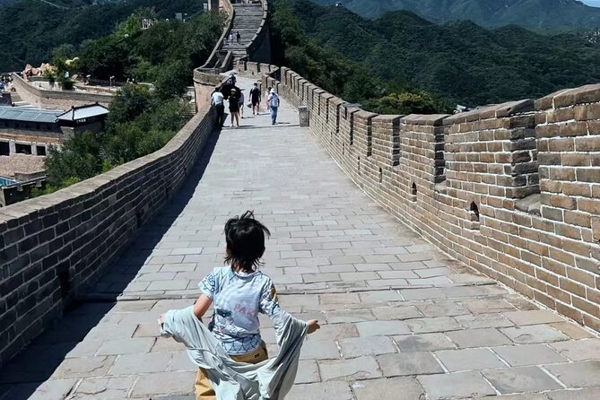 BusDa:Ancient Great Wall &Badaling Great Wall Full-day Bus Tour - Stop 1: Badaling Great Wall (2 hours) and your North vs South choice