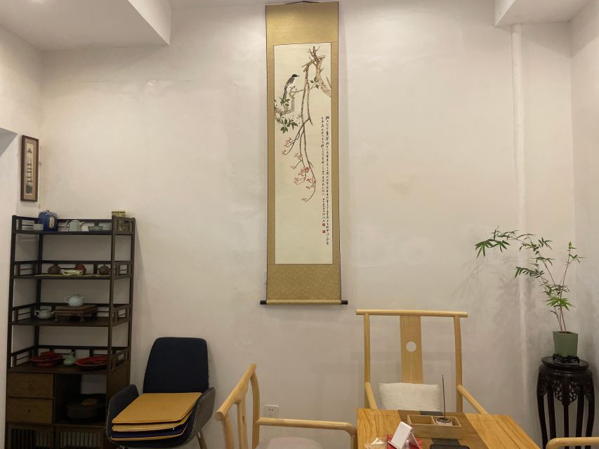 Chinese Tea ceremony in Beijing Hutong courtyard - Inside the 1-Hour Ceremony Schedule