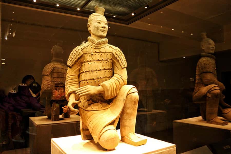 Classic Xi’an: Fully-Guided Terracotta Army Bus Tour - Xi’an City Wall stop: a short taste of local “old city” life