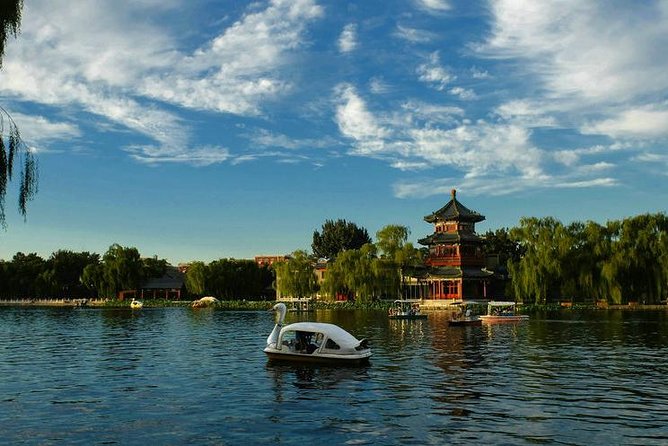 Houhai Hutong Tour: Rickshaw + Prince Gong & Soong Residences - What the Tour’s Timing Feels Like on the Ground
