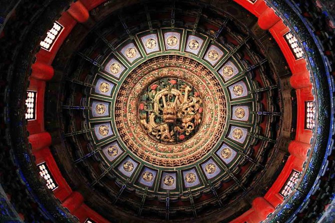 In-depth Forbidden City tour with Royal Icehouse Lunch - Royal Icehouse lunch: an escape that doesn’t break the magic