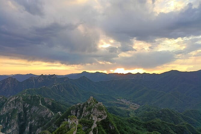 Jiankou Great Wall private guided day tour in English - Getting out of Beijing: the 10:00 am start you’ll appreciate