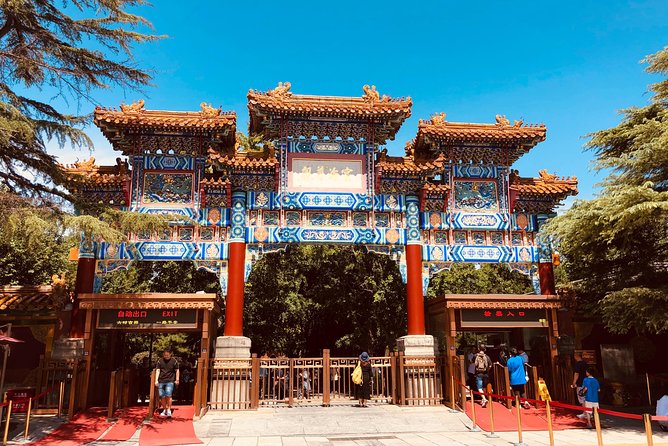 Lama Temple, Hutong and Silk & Pearl Market Private Day Tour - A Quick Tea Stop That Works Better Than You Think