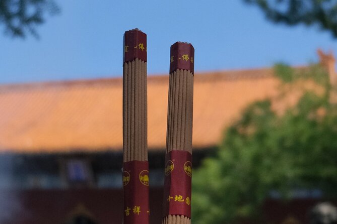 Lama Temple Tour with Tickets: Beijing's Hidden Mystical World - Drum Tower views or Ditan Park: getting your last blessing angle