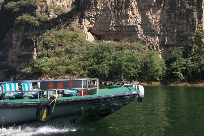 Longqingxia Gorge Cruise and Guyaju Cave Dwellings Private Day Tour - Who should book this tour (and who might not)