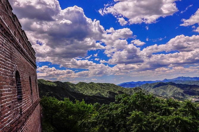 Mutianyu Great Wall Private VIP Tour with Peak Restaurant Dining and Cable Car - Luxury hotel pickup that puts you on the Wall schedule