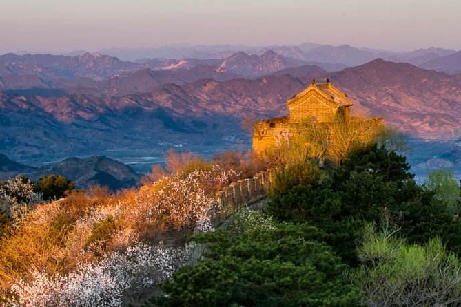 Mutianyu Great Wall Private VIP Tour with Peak Restaurant Dining and Cable Car - Cable car and toboggan time: pick the energy level you want