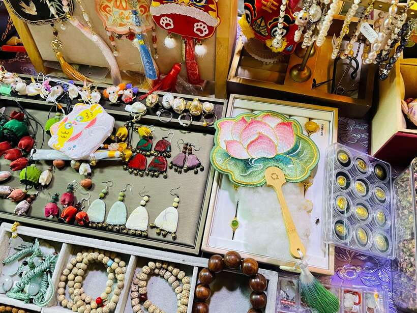 Night Market Haggling Adventure with an English Guide! - Who This Tour Fits Best (And Who Might Skip)