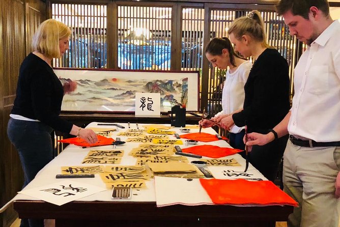 Noon Calligraphy Class - Choosing your time: 30 minutes, 1 hour, or 1.5 hours