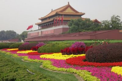 Private Day Tour: Mutianyu Great Wall and Forbidden City Including Lunch and Cable Car - Tiananmen Square: Free, Photo-Friendly, and Quick to Orient Yourself