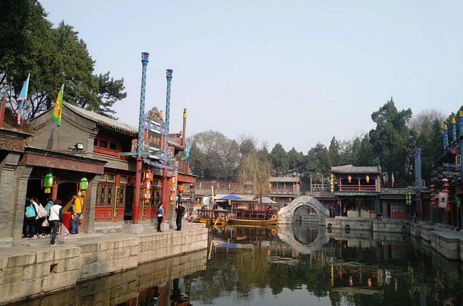 Private Day Tour: Summer Palace and Old Summer Palace in Beijing - Lunch pause: plan around the meal detail
