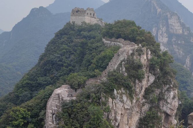 Private Great Wall Hiking Tour: Jiankou to Mutianyu - Reaching the Junction: The Moment the Wall Changes