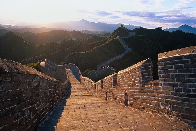 Private Huanghuacheng Great Wall Hiking Tour from Beijing with Local Tasty lunch - Huanghuacheng Instead of the Theme Park Wall: Why This Section Feels Different