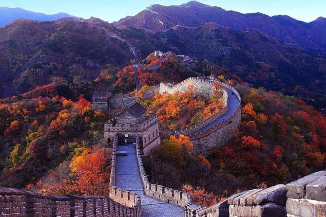 Private Mutianyu Great Wall Tour with English Speaking Driver - Getting through the visitor area like you speak the language