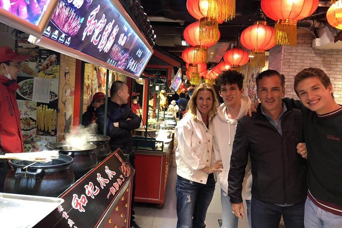 Private Night Tour: Discover Beijing in Bustling Lights - Yandaixie Street and the Shicha Lake (Houhai) vibe