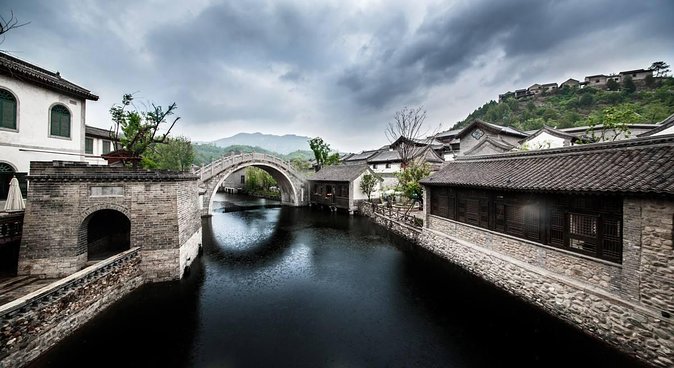 Private Tour to Gubei Water Town and Simatai Great Wall with Cable Car and Lunch - Private hotel pickup and a 9-hour day you can actually plan