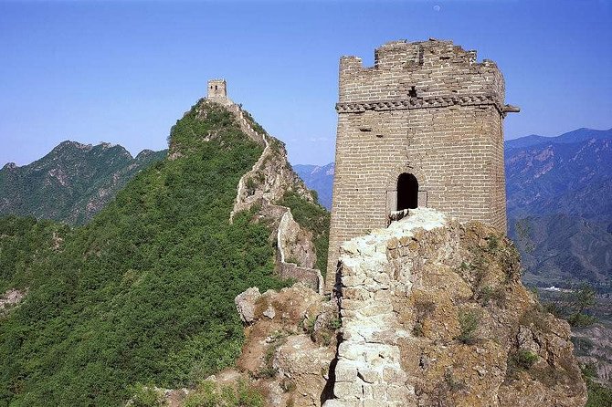 Private Tour to Gubei Water Town and Simatai Great Wall with Cable Car and Lunch - Gubei’s canals, themed streets, and what to look for while you walk