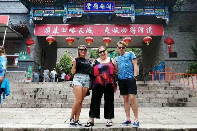 Private Tour to Mutianyu Great Wall and Ming Tombs - Stop 2: Ming Tombs at Tianshou Mountain with a smart tomb choice