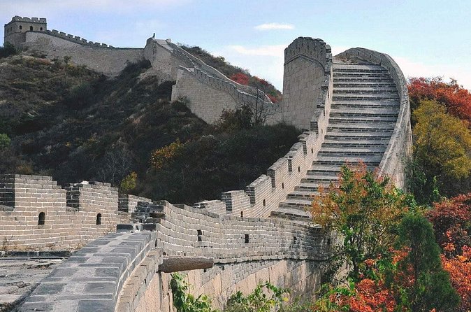 Quality Coach Day Tour to Tiananmen Square and Forbidden City plus Badaling Great Wall - Optional Evening Add-On: Acrobats, Kung Fu, or Peking Opera