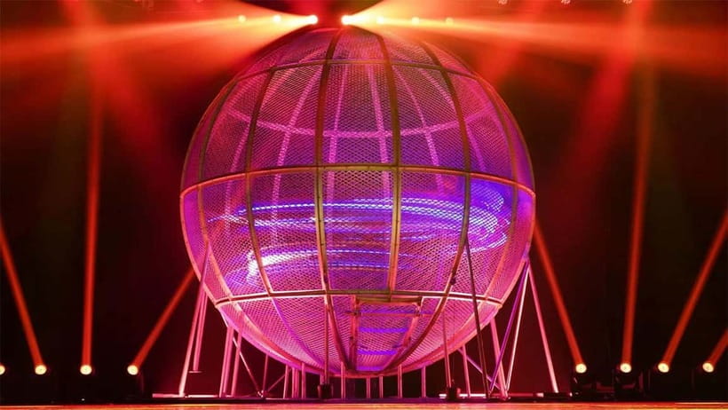 Red Theater Beijing Acrobatic Show Tickets With Option - Ticket Pickup, Seat Choice, and the 30-Minute Rule