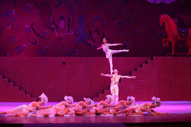 Red Theatre Beijing Acrobatic Show Tickets Official Booking - Red Theatre Beijing: what the show experience is really like