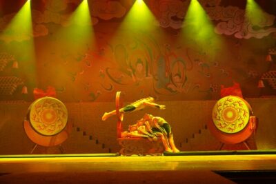 Red Theatre Beijing Acrobatic Show Tickets Official Booking - Tickets for the Red Theatre show: reference number and mobile ticket tips