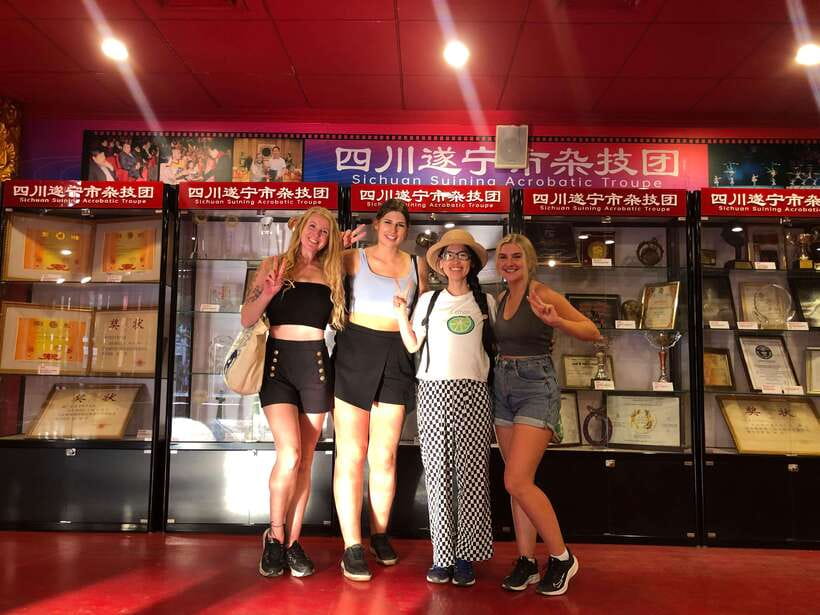 Red Theatre Beijing Acrobatics Show Ticket - Value at about $39: is it worth it?