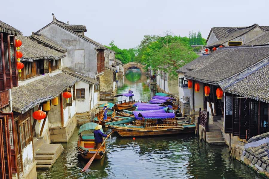 Shanghai：Old Town, Yu Garden, Zhujiajiao Water Town Bus Tour - Meeting Point: Go Straight to the Yuyuan Area