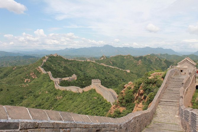 Simatai Great Wall & Gubei Water Town Private Trip English Driver - Xiangshuihu hiking: a quieter kind of Great Wall day