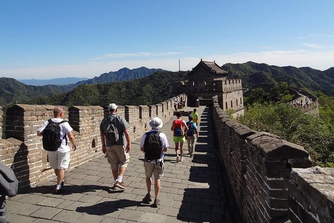 Small Group-Jinshanling Great Wall 1-day tour - Small-group size, personalized attention, and your day’s stress level