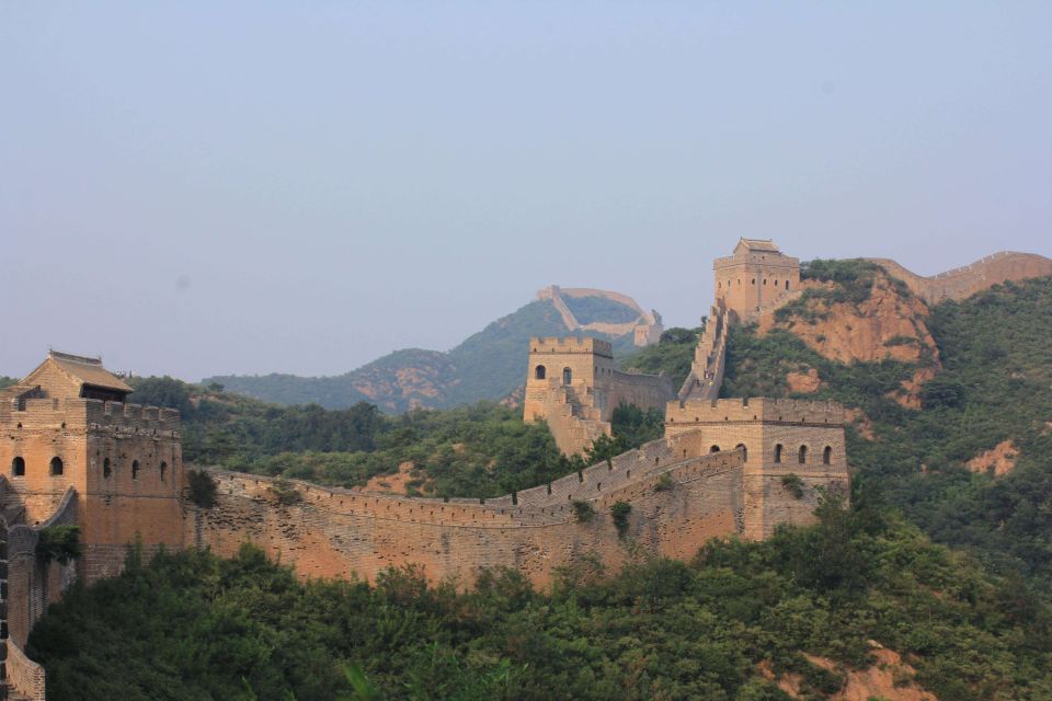Small-Group Mutianyu Great Wall Tour With lunch And Ticket - Entering the Mutianyu Walk: Eastern Section, Towers, and Photo Time