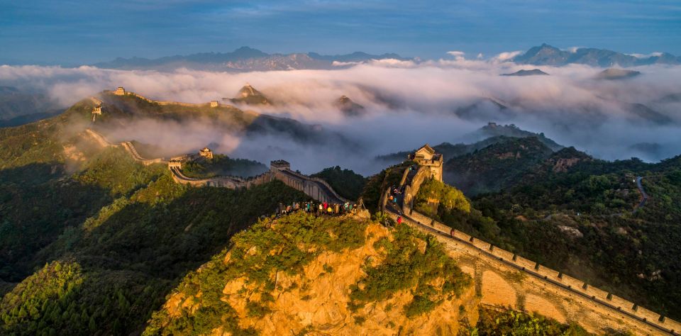 Small Group Tour With Beijing Great Wall And Forbidden City - Jade gallery and lunch: a break that keeps the day from collapsing