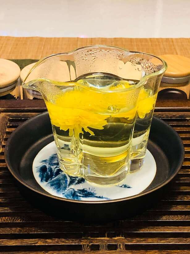 Traditional Chinese Tea Ceremony Experience - Meeting the tea master: ritual, respect, and a calm pace